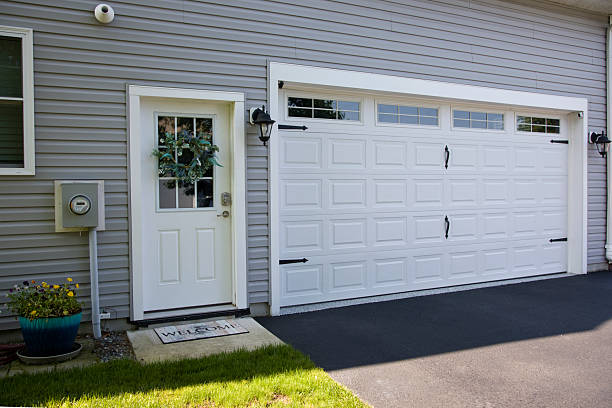 24/7 Emergency Garage Door Panel Replacement experts in Palmyra, PA